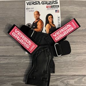 Women’s small Versa Grips